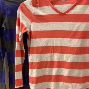 THREE OLD NAVY T SHIRTS